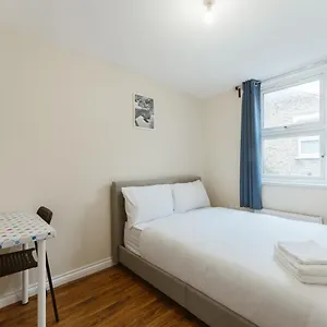 Hostal Mile End 57a, Londres