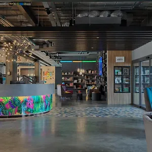 Hotel Aloft Teca ***